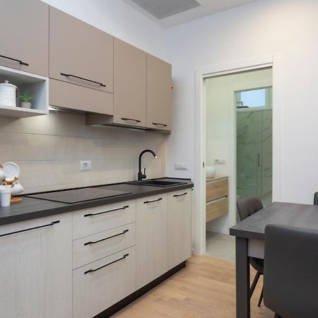 I Host Apartment - Val Strona 6 Mailand Exterior foto